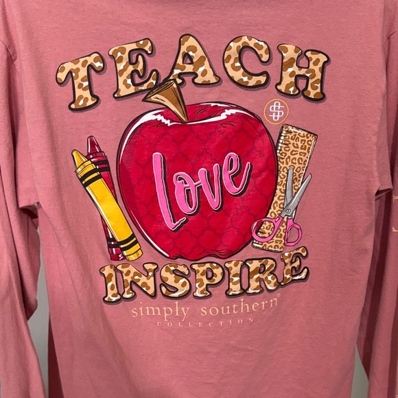 Simply Southern Pink 'Teach Love Inspire' Long Sleeve Tee - Picture 1 of 9